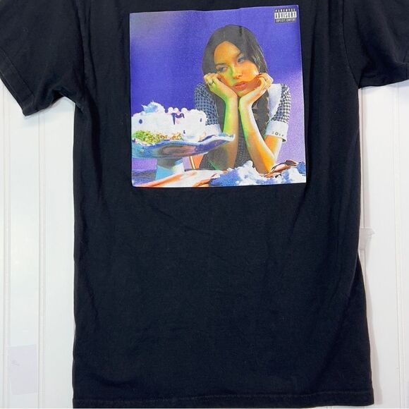 🦋olivia Rodrigo size small - Picture 2 of 9